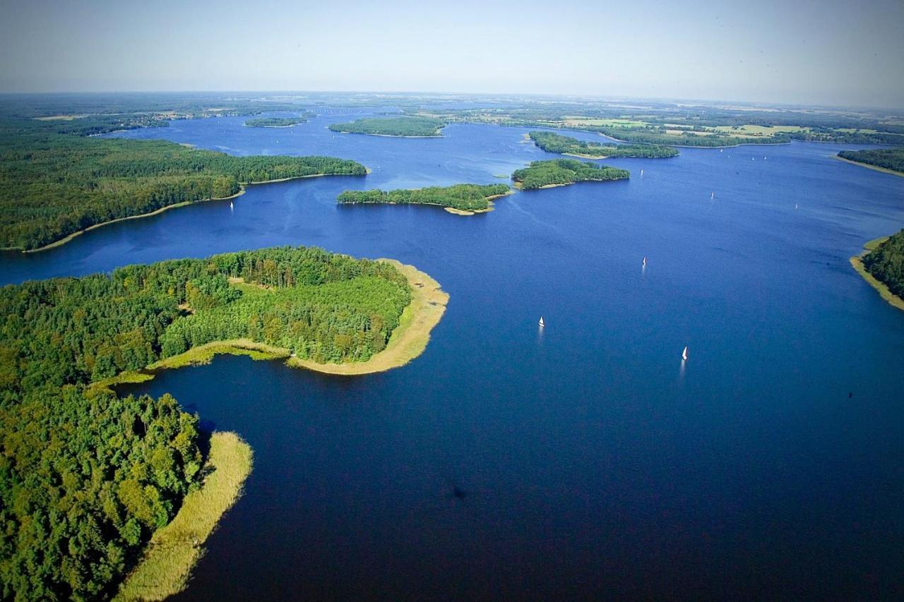 Villa Dom Przy Lini Brzegowej Jezioraka Iława Exterior foto
